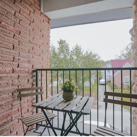 Enticing 1Br Apartment In The Heart Of The Heights Houston Exteriör bild