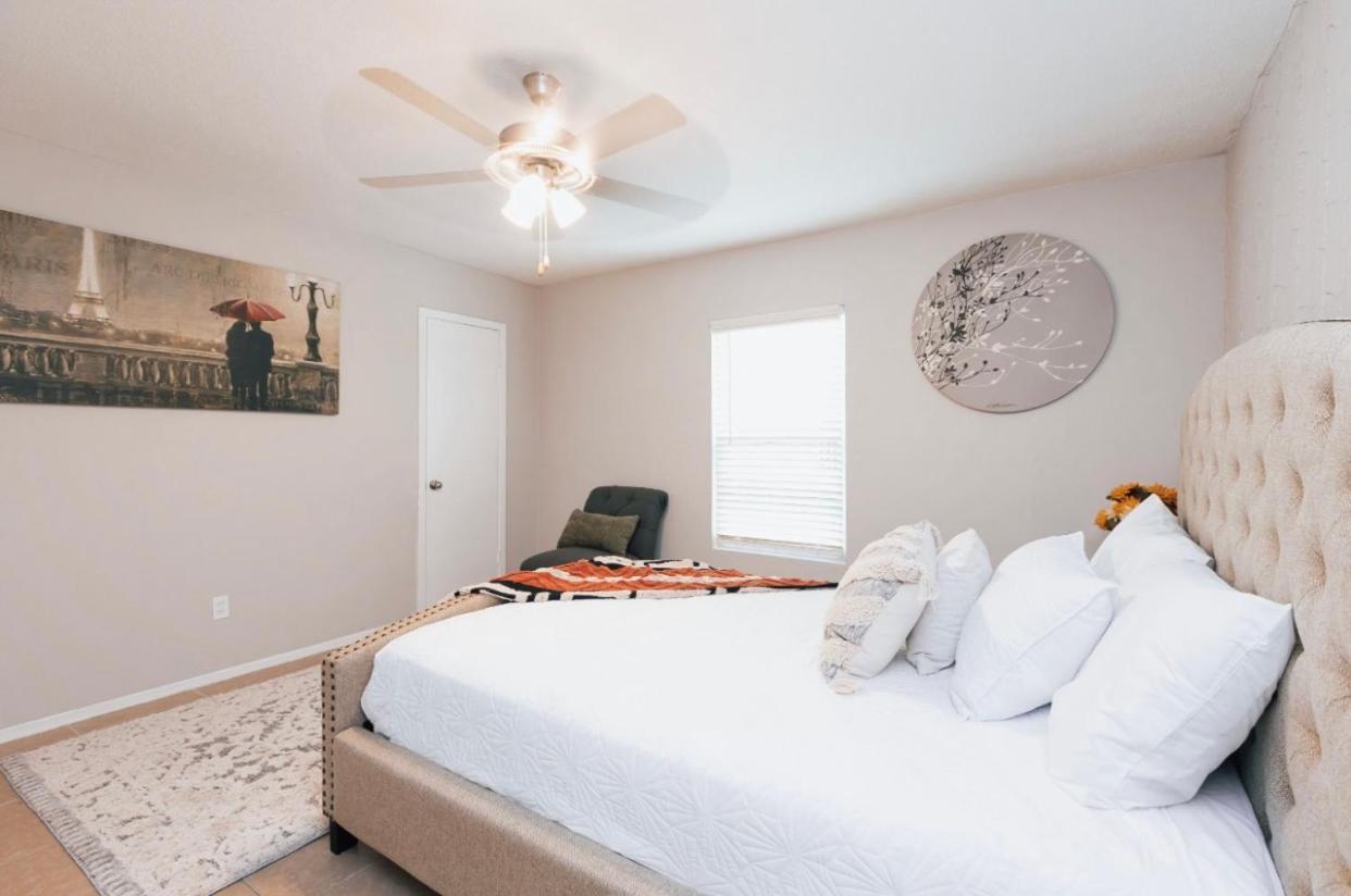 Enticing 1Br Apartment In The Heart Of The Heights Houston Exteriör bild