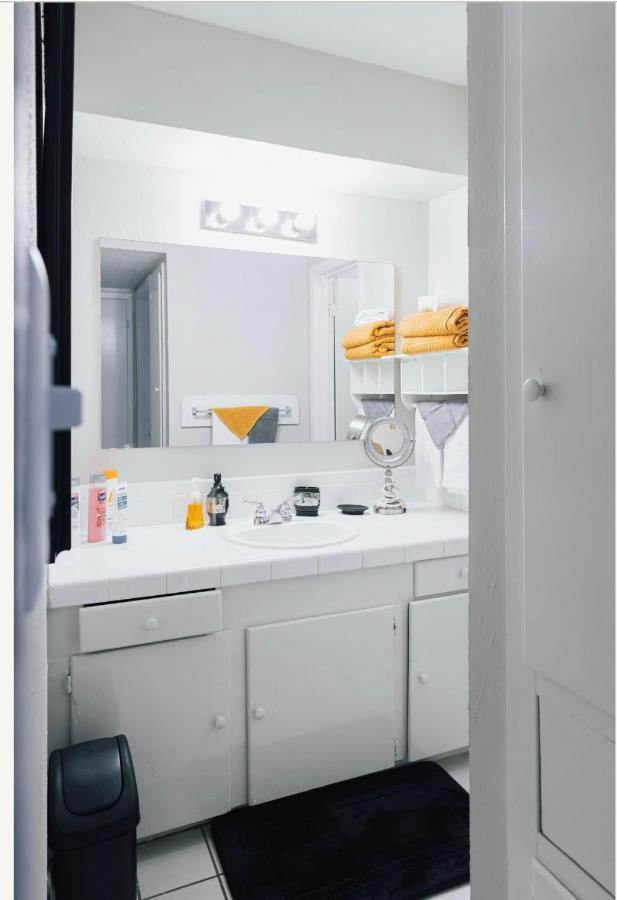 Enticing 1Br Apartment In The Heart Of The Heights Houston Exteriör bild