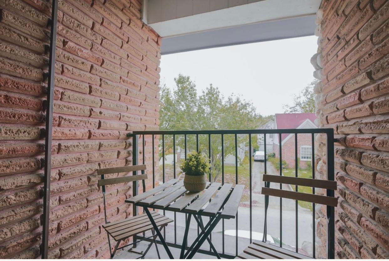 Enticing 1Br Apartment In The Heart Of The Heights Houston Exteriör bild